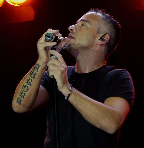 photo eros ramazzotti.jpg